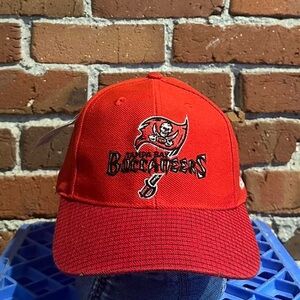 LOGO ATHLETICS TAMPA BAY BUCCANEERS w/ Velcro Strap Back
